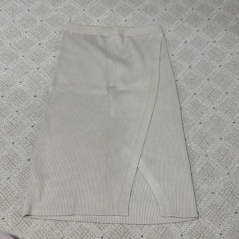 Abercrombie and Fitch - Sweater Pencil Skirt - Size S